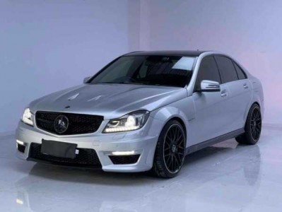 奔驰性能车amg，奔驰性能车amg c63？