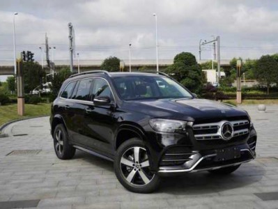 2015奔驰gls，2015奔驰gls400还能卖多少钱？