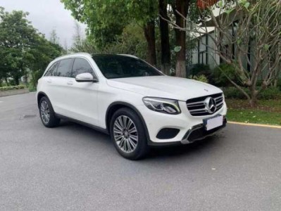 glc260奔驰2016款？2019年奔驰glc260？