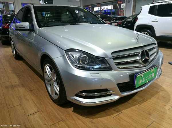 2011款奔驰c300，2011款奔驰c300参数